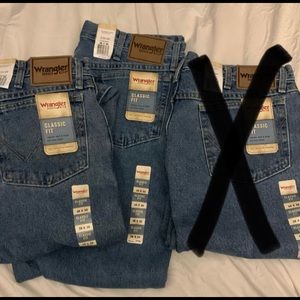 Wrangler classic fit jeans